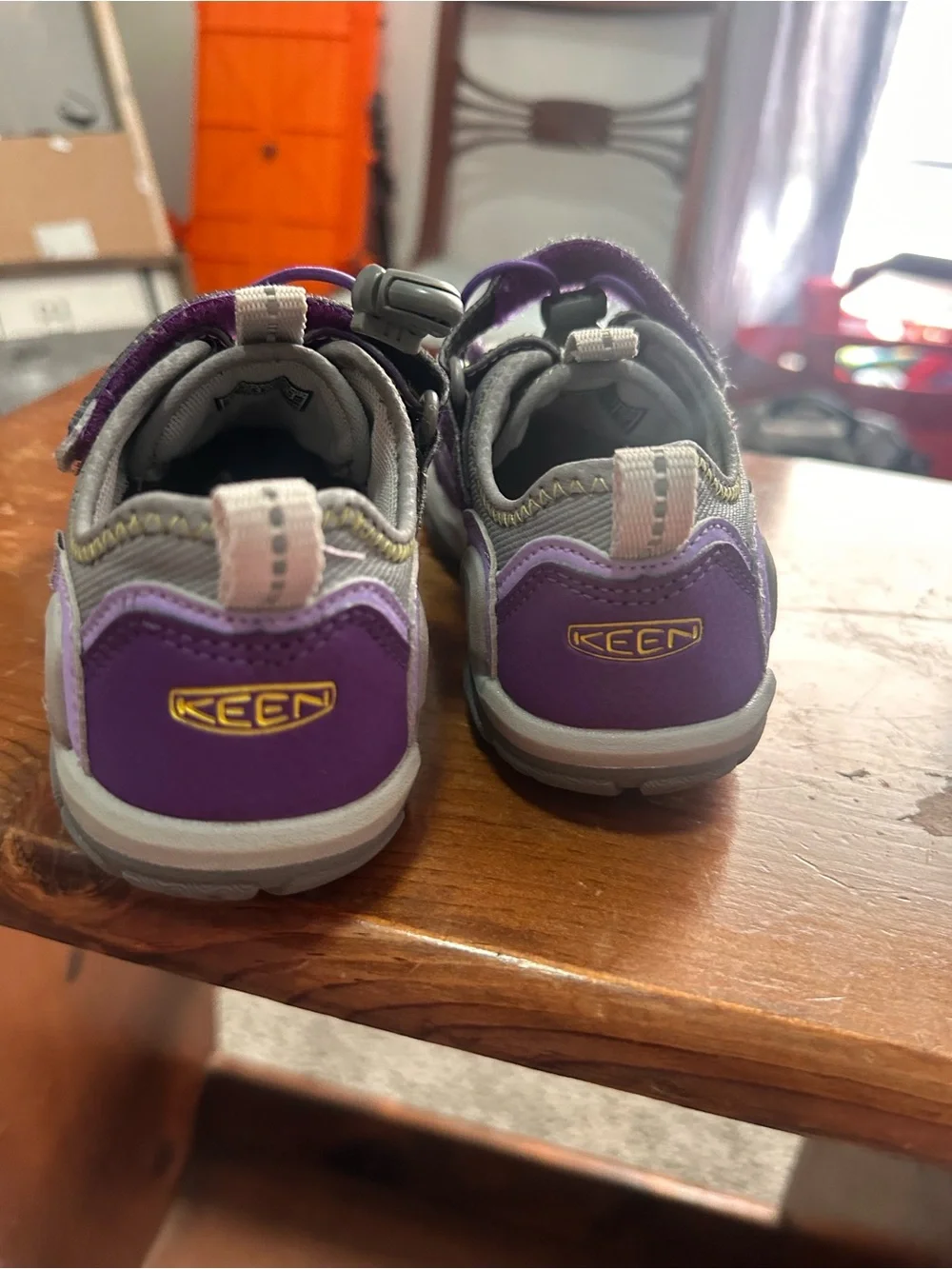 Toddler girl outdoor keen shoes